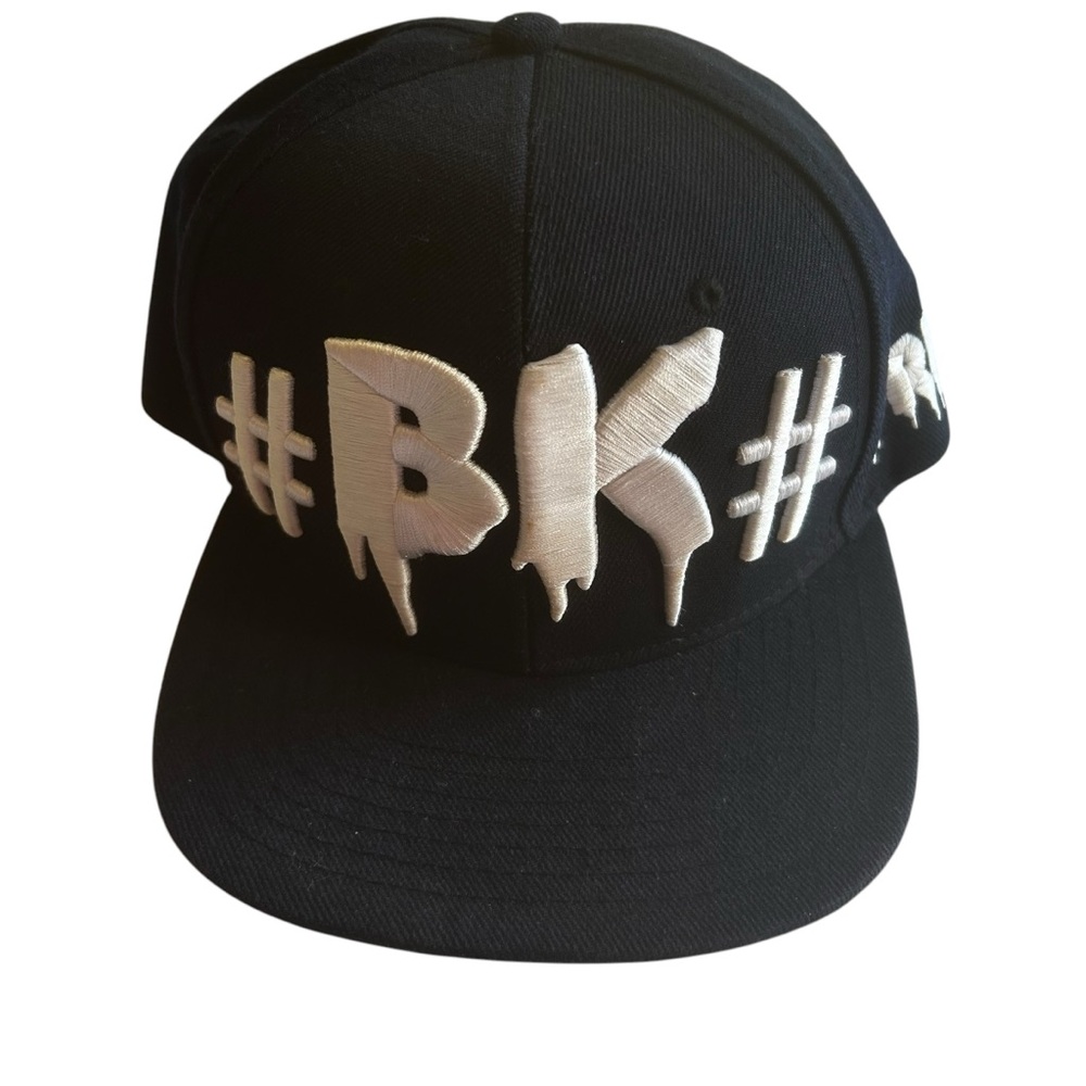 Muka mens Snapback Hat Brooklyn Text Design navy blue & white unisex streetwear